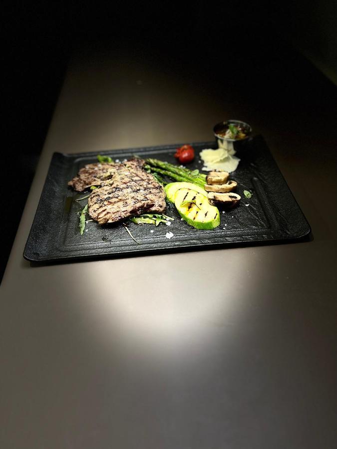 Vega Resort Restaurant & Lodge Orşova المظهر الخارجي الصورة