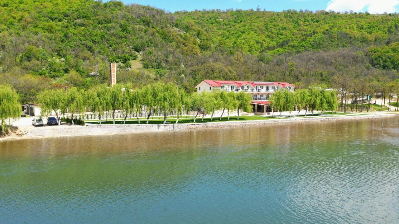 Vega Resort Restaurant & Lodge Orşova المظهر الخارجي الصورة