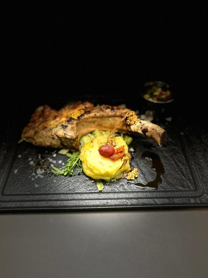 Vega Resort Restaurant & Lodge Orşova المظهر الخارجي الصورة