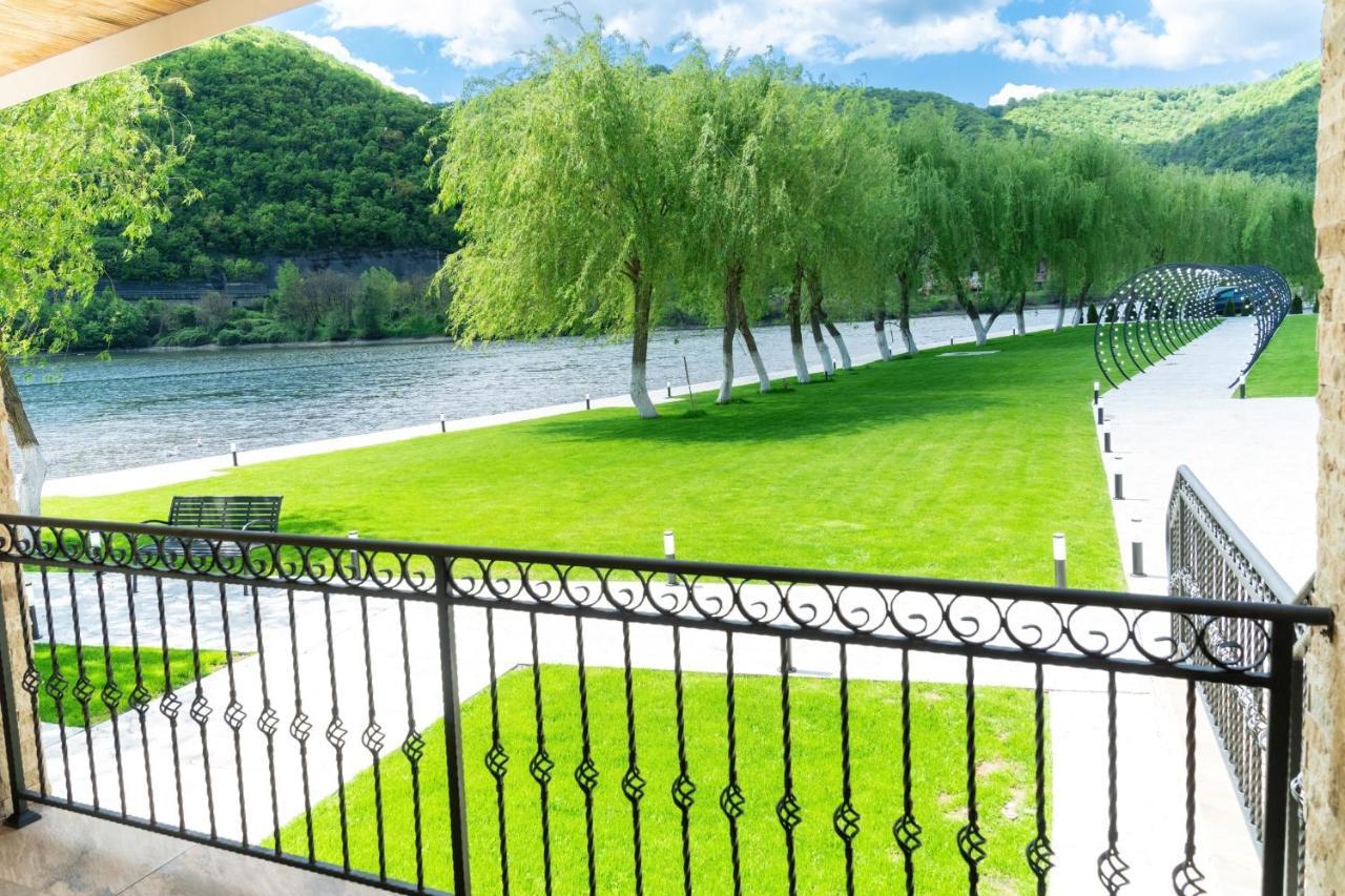 Vega Resort Restaurant & Lodge Orşova المظهر الخارجي الصورة