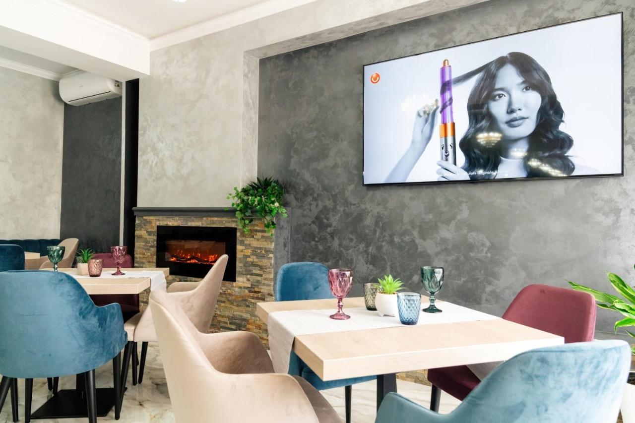 Vega Resort Restaurant & Lodge Orşova المظهر الخارجي الصورة