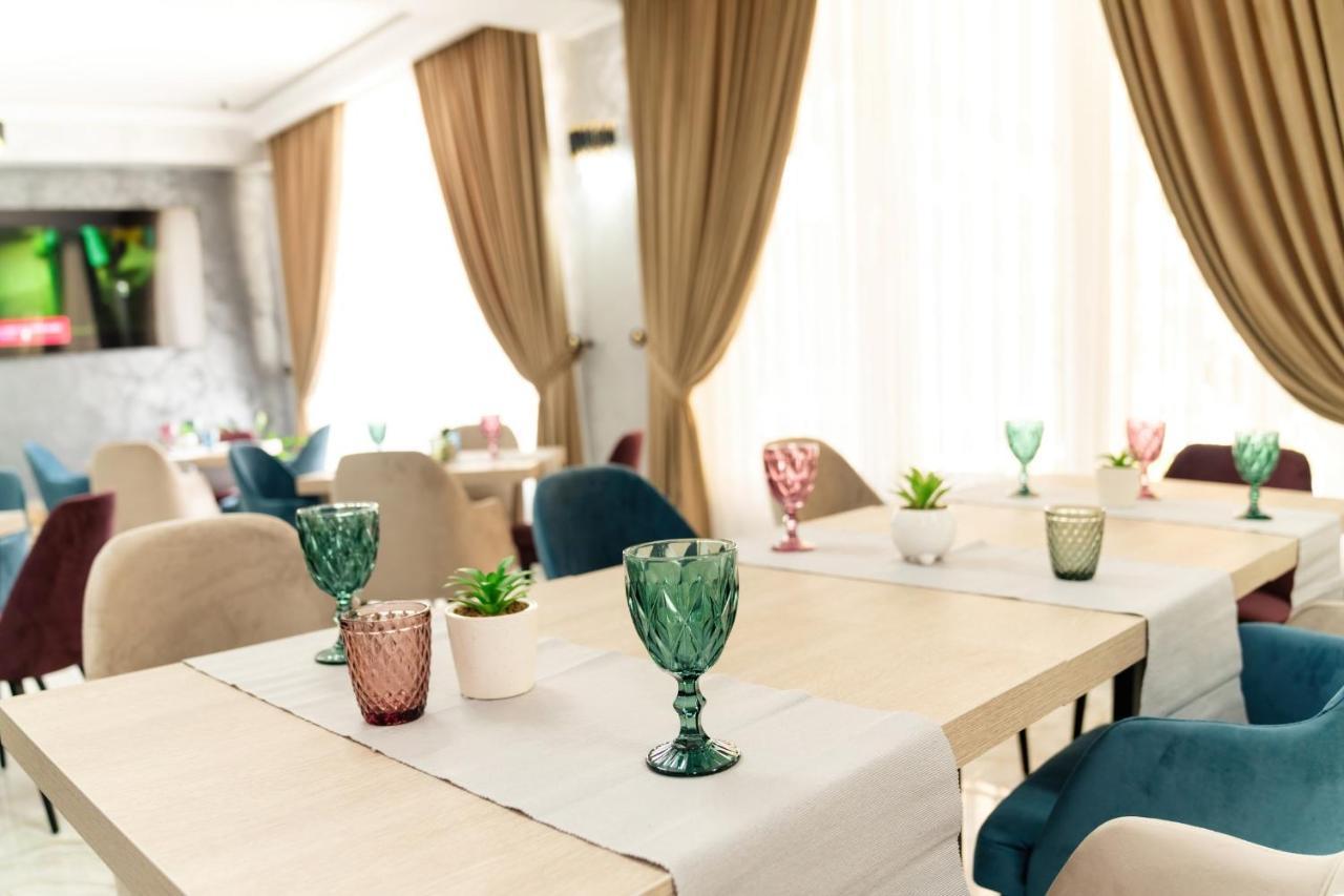 Vega Resort Restaurant & Lodge Orşova المظهر الخارجي الصورة