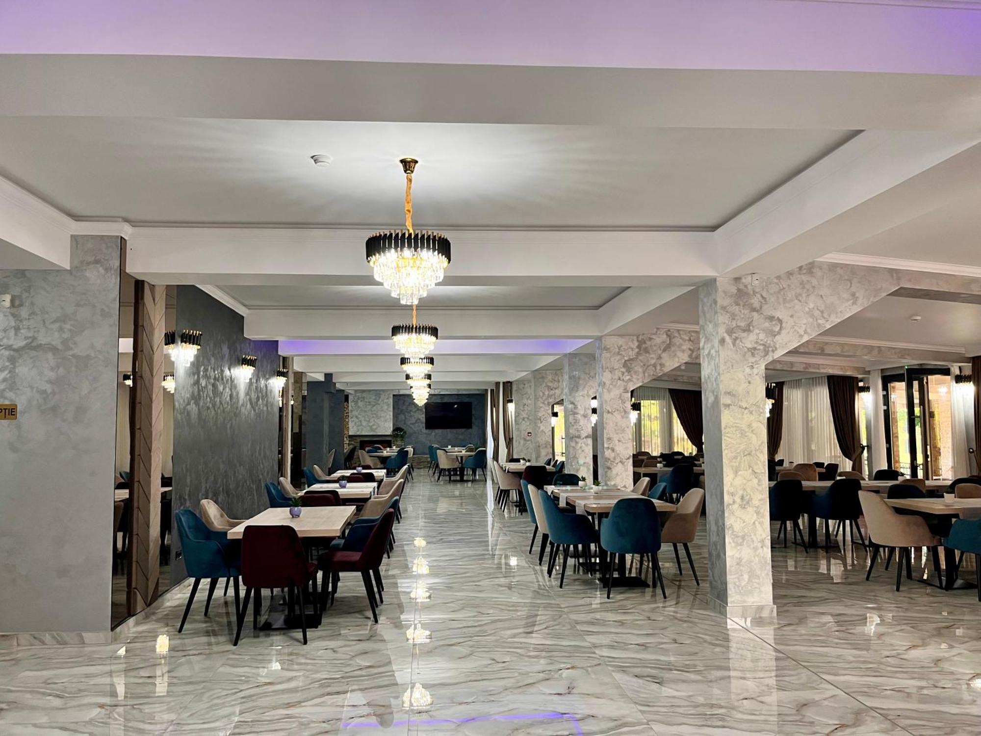 Vega Resort Restaurant & Lodge Orşova المظهر الخارجي الصورة