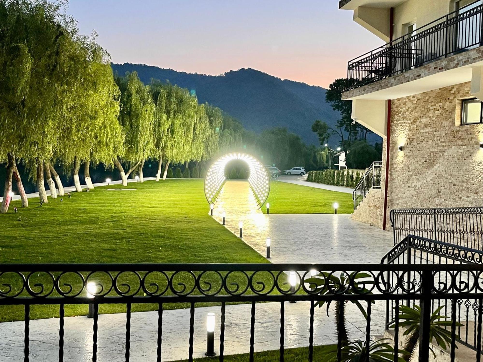 Vega Resort Restaurant & Lodge Orşova المظهر الخارجي الصورة