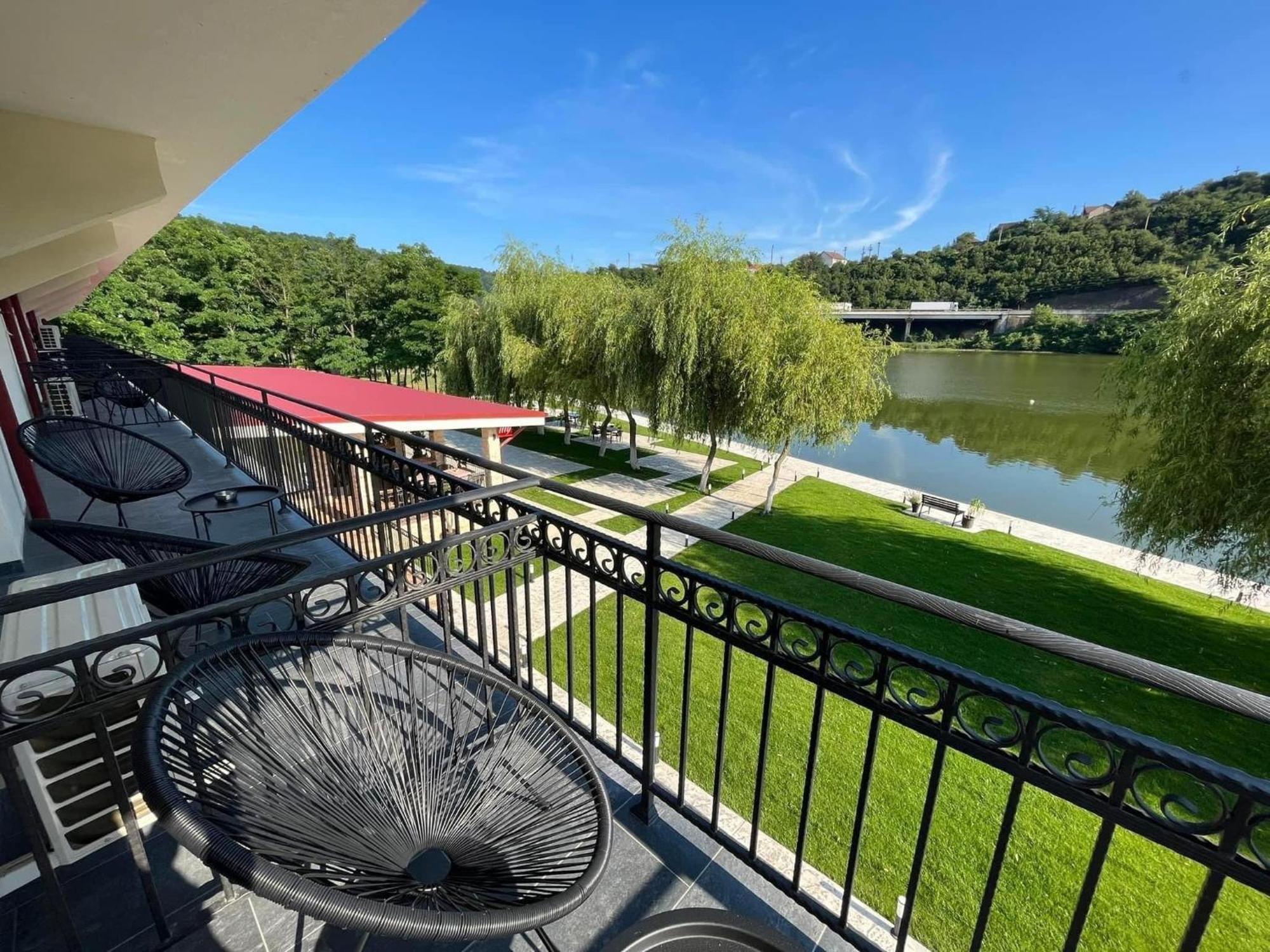 Vega Resort Restaurant & Lodge Orşova المظهر الخارجي الصورة