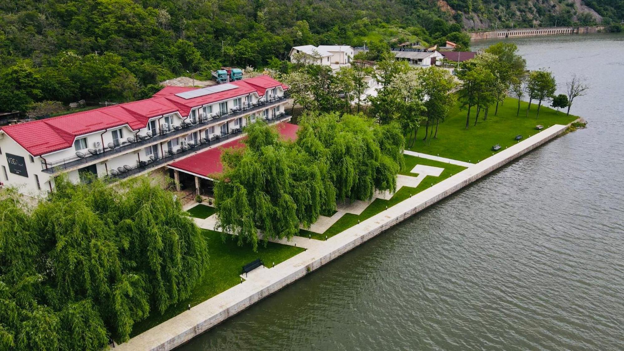 Vega Resort Restaurant & Lodge Orşova المظهر الخارجي الصورة